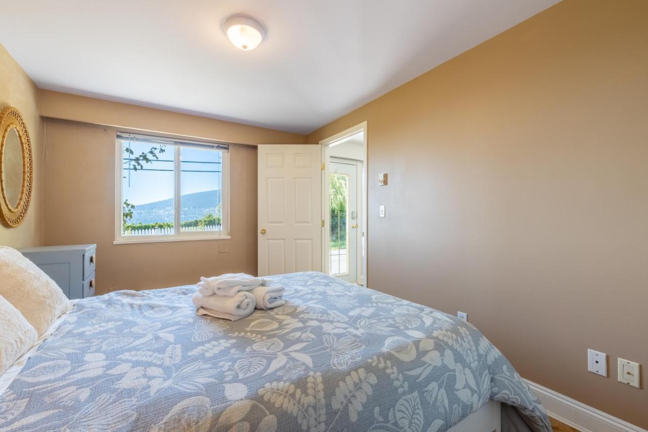 Two Bedroom With Amazing Ocean View North Vancouver Exterior photo
